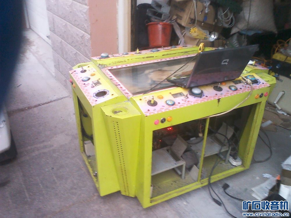 32寸 液晶屏 打鱼机 带VGA DVI 连接笔记本正