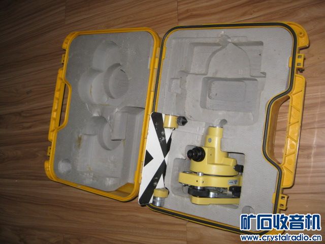 出阻流圈、硒堆、精密电阻、辉光管、光学仪器