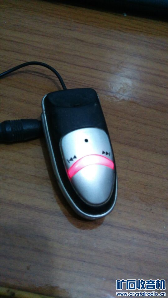 3个手机尸体、立体蓝牙耳机、音响线,无线ap 