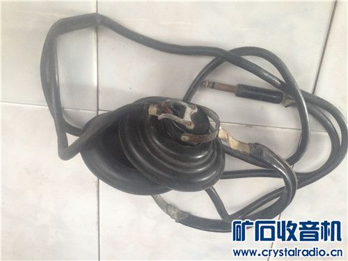 索尼收音机 矿石耳机 漫步者M2音箱 亮线车机