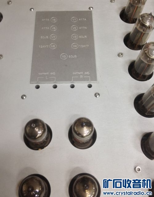 500x1000px-LL-9fd331a2_tube_amp_with_many_tubes_2.jpeg