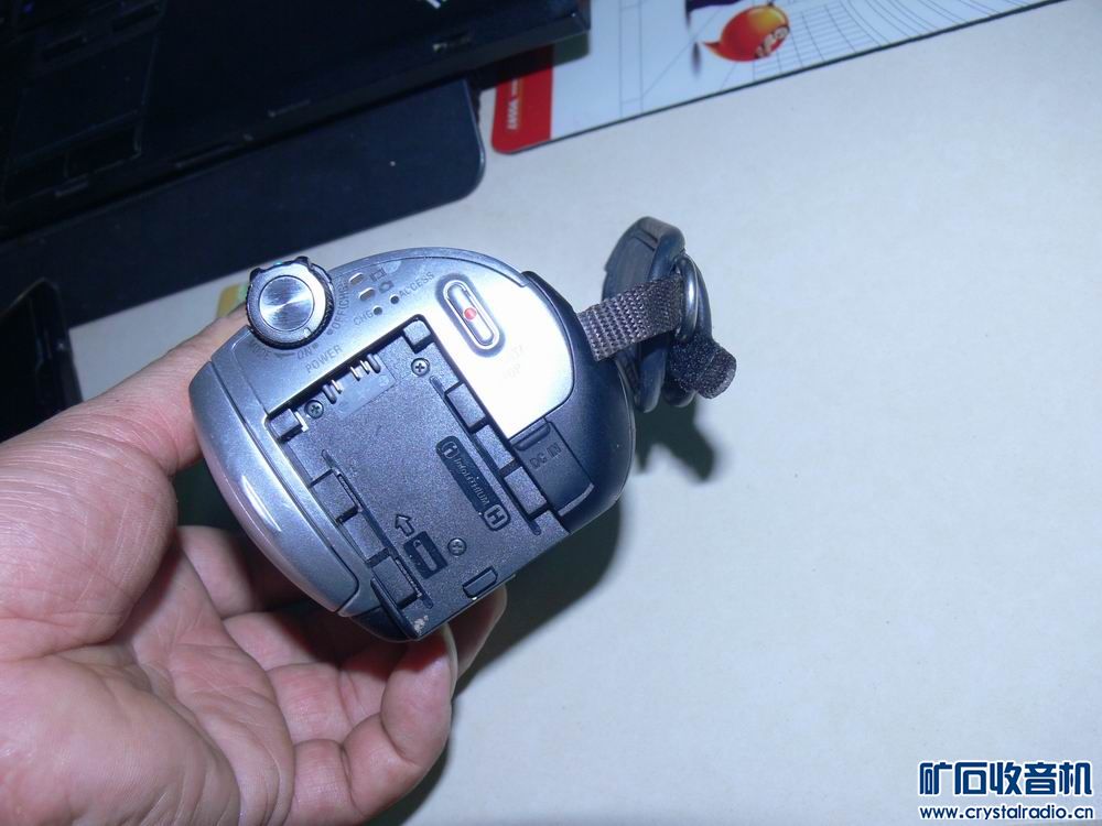 荷兰飞利浦液晶屏3头剃须刀 SONY硬盘摄像机