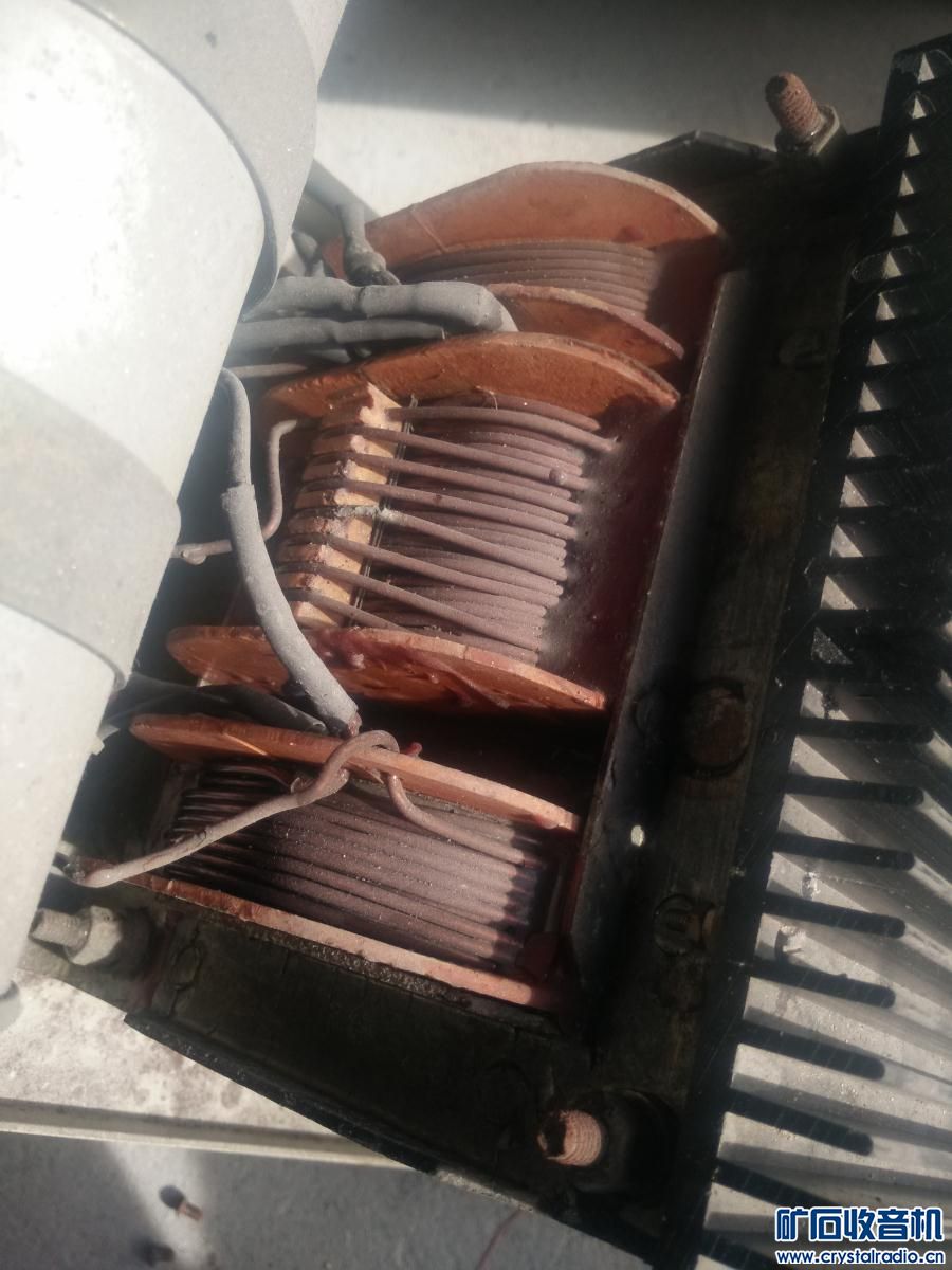 出通信机房出来60斤左右的磁饱和试稳压器 - 〓