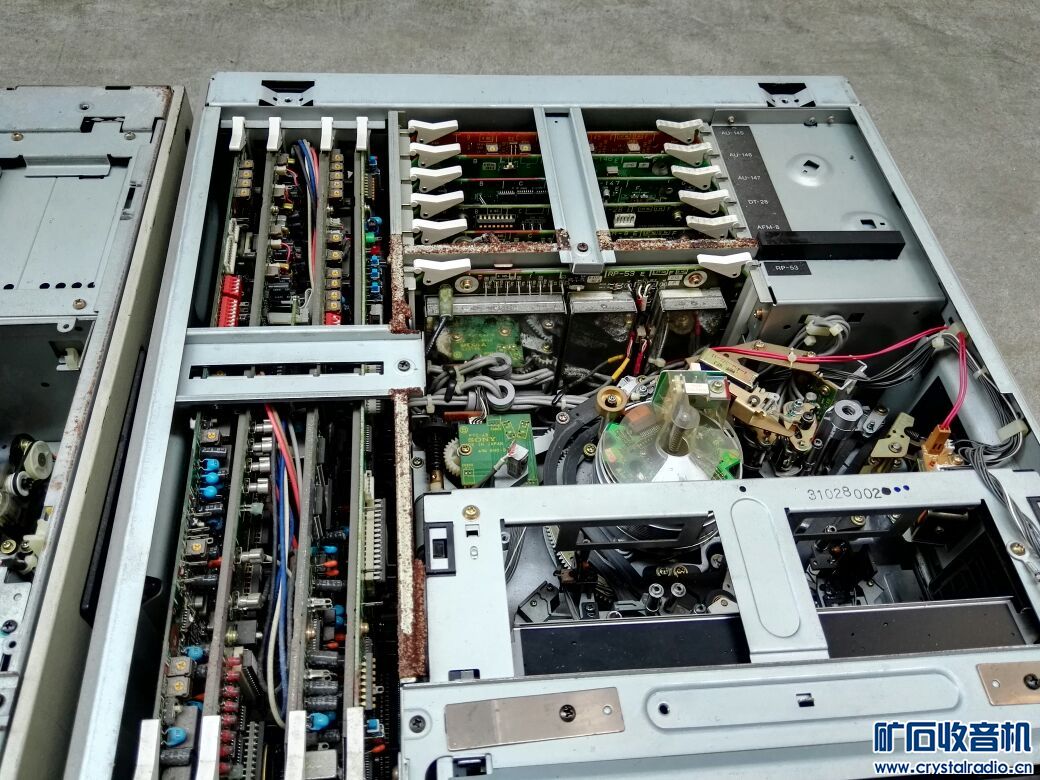 SONY电台级的录像编辑机 ,做工很好,两个打包