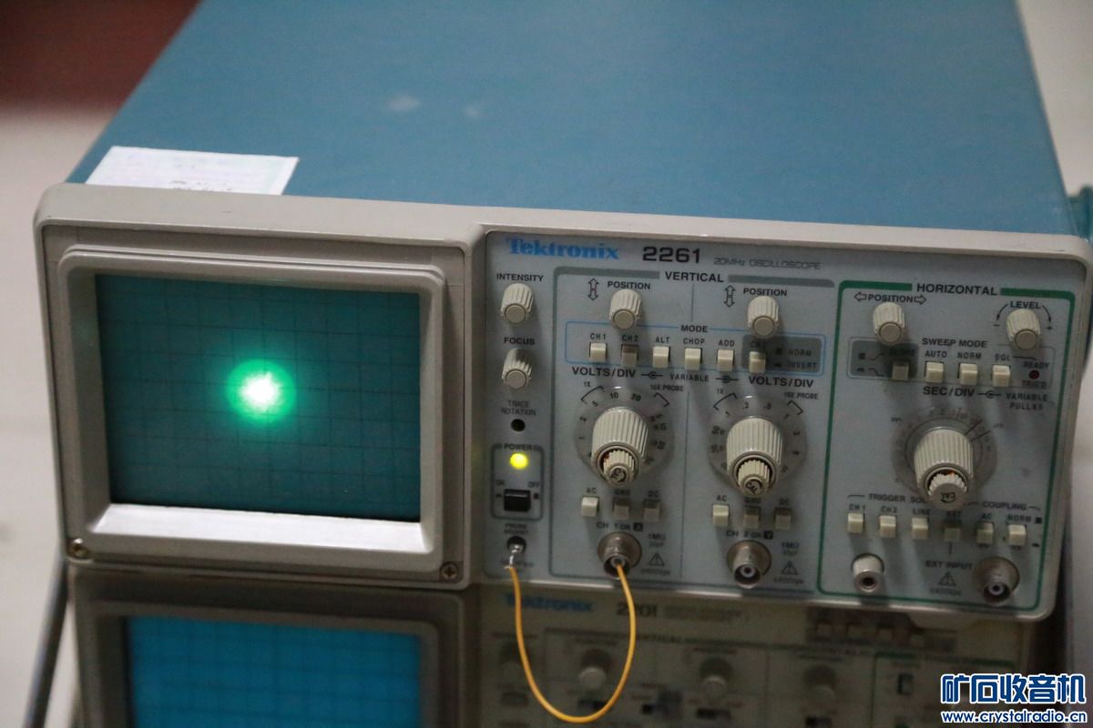 离线报警器一堆100元、SONY相机充电器20个