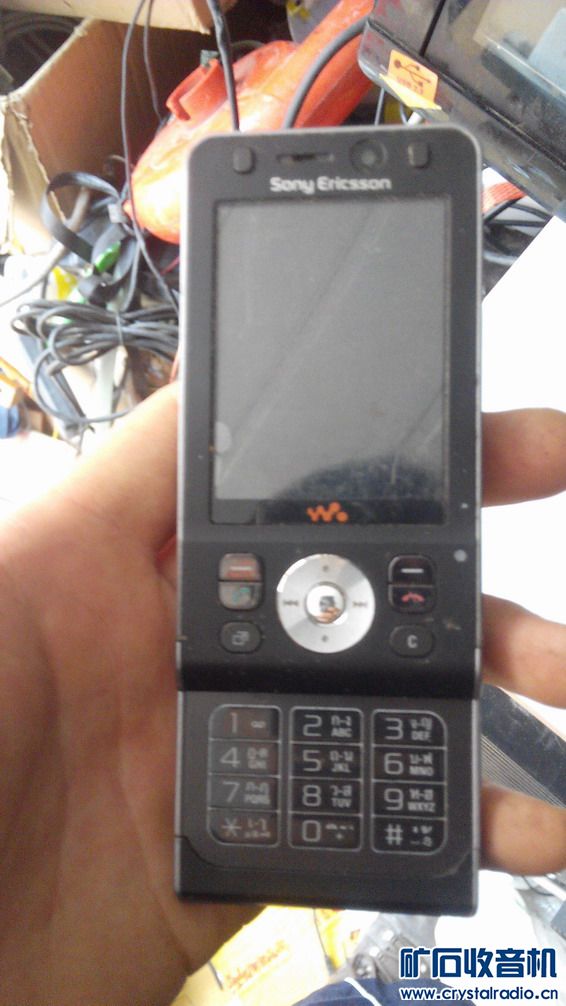 大华16路录像机 冠捷24寸led显示器 索爱手机