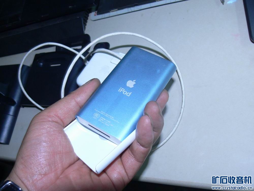 苹果硬盘MP3 SONY sw700插卡收音机 苹果4手