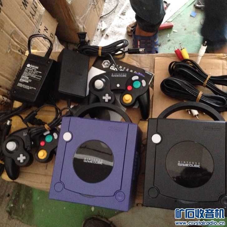 天堂NGC库存美版全新游戏机送正版游戏碟 - 〓