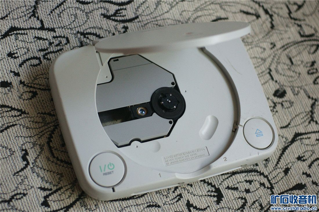 日版索尼PS2薄机70000型号+PS-one,包好打包