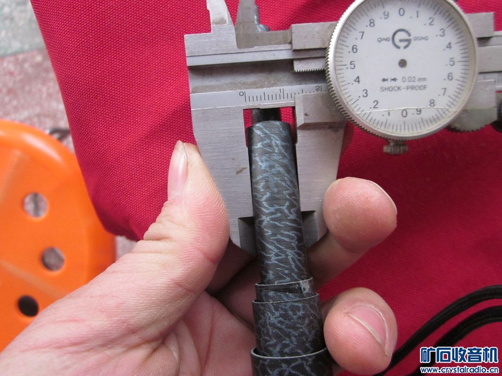 便宜又好用的鱼竿支架 163937awptppf36h9ps9hk.jpg