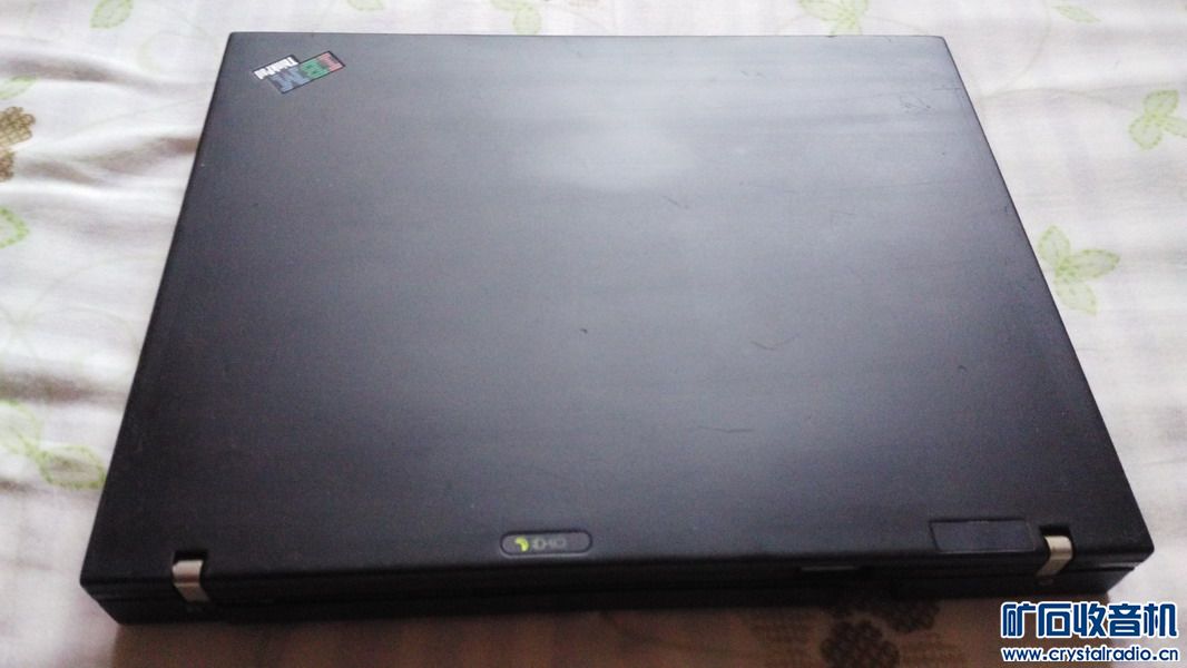 出2台12寸的笔记本电脑:一台X60S和一台DEL