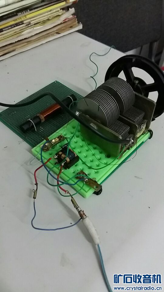 请问简易矿石机加个怎么的电路能用上低阻耳机