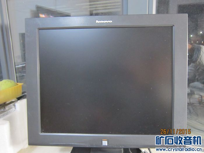 出联想17寸液晶显示器和主板高清播放器等等