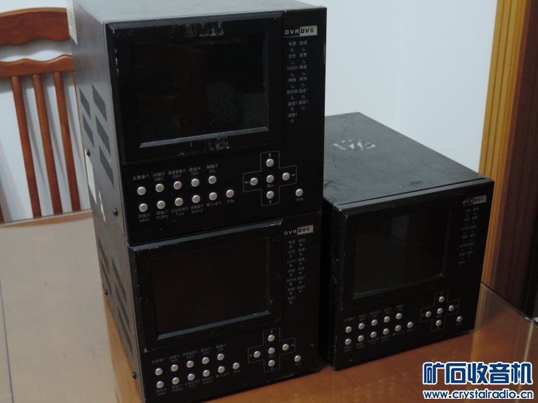 三个海康威视带屏录像机有密码