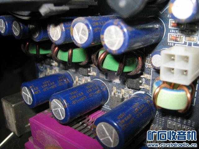 30包邮,电脑主板送CPU+风扇(不转了),做工好 