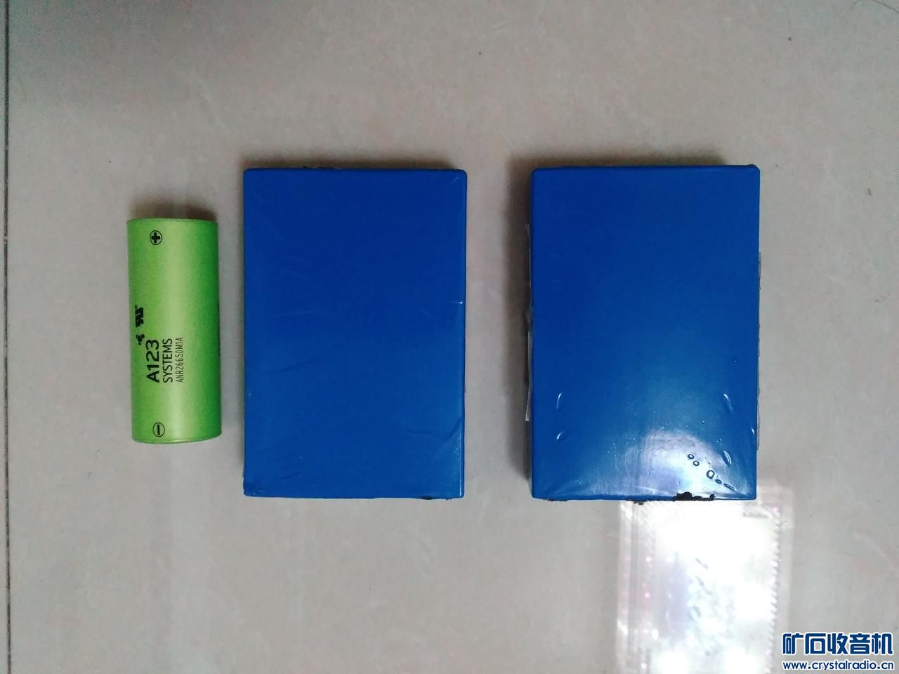 墨水屏电子书,三星侧滑触屏手机,投影伴侣,铁锂