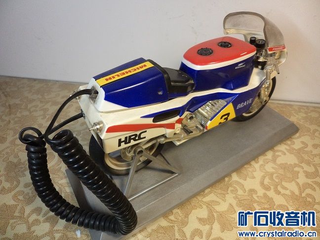 如何选购电动车led灯 215148dq7ccxcf1cpgf4f2.jpg