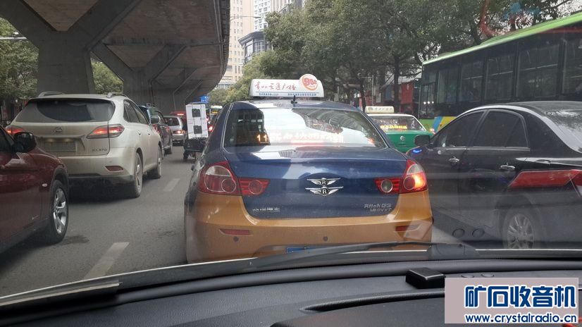 我的一个伙计开车看到前方,突然一阵眩晕! - 〓