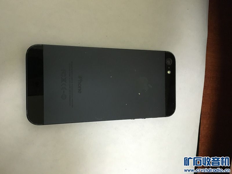 出自用黑色iPhone5一台,有8.4,9.0,9.2爱思助手