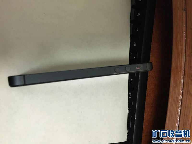 出自用黑色iPhone5一台,有8.4,9.0,9.2爱思助手