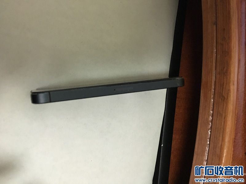 出自用黑色iPhone5一台,有8.4,9.0,9.2爱思助手