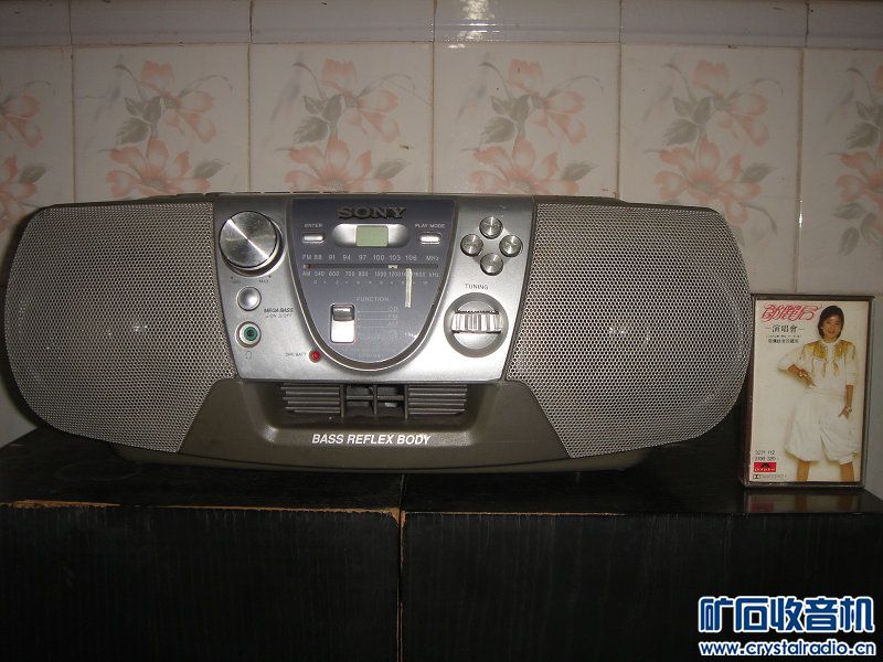 阿尔派卡带机 索尼面包机 JBL小箱 博士充电器