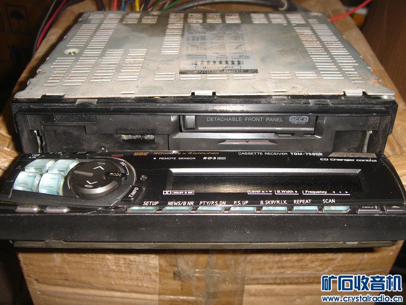 阿尔派卡带机 索尼面包机 JBL小箱 博士充电器