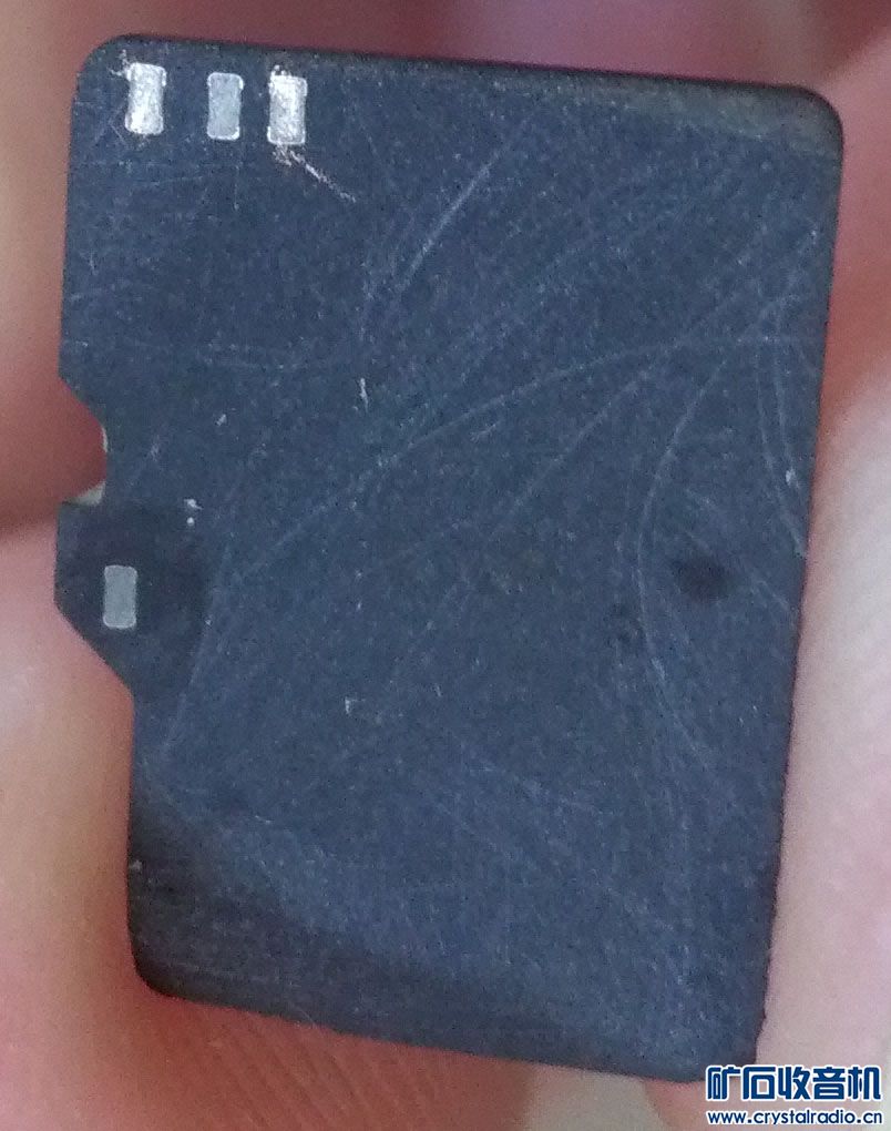 一张32G内存卡,装在手机上安装APP莫名其妙