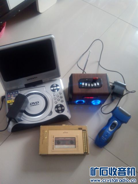 打包 出移动DVD 读卡音箱,香港产的老式随身听