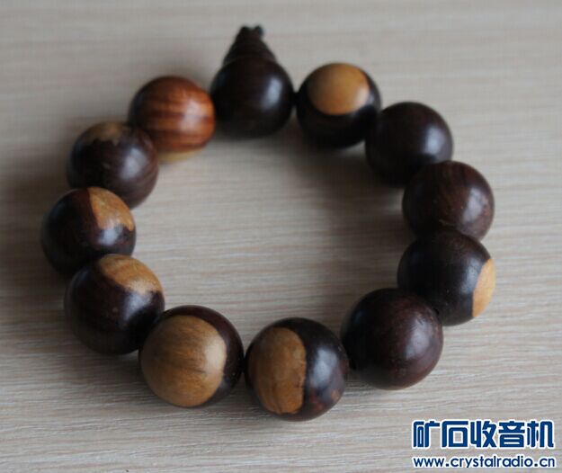 坛友有玩手串的吗 来个菩提链和一个木头手串 - 〓非电子交换区〓 - 矿石收音机论坛