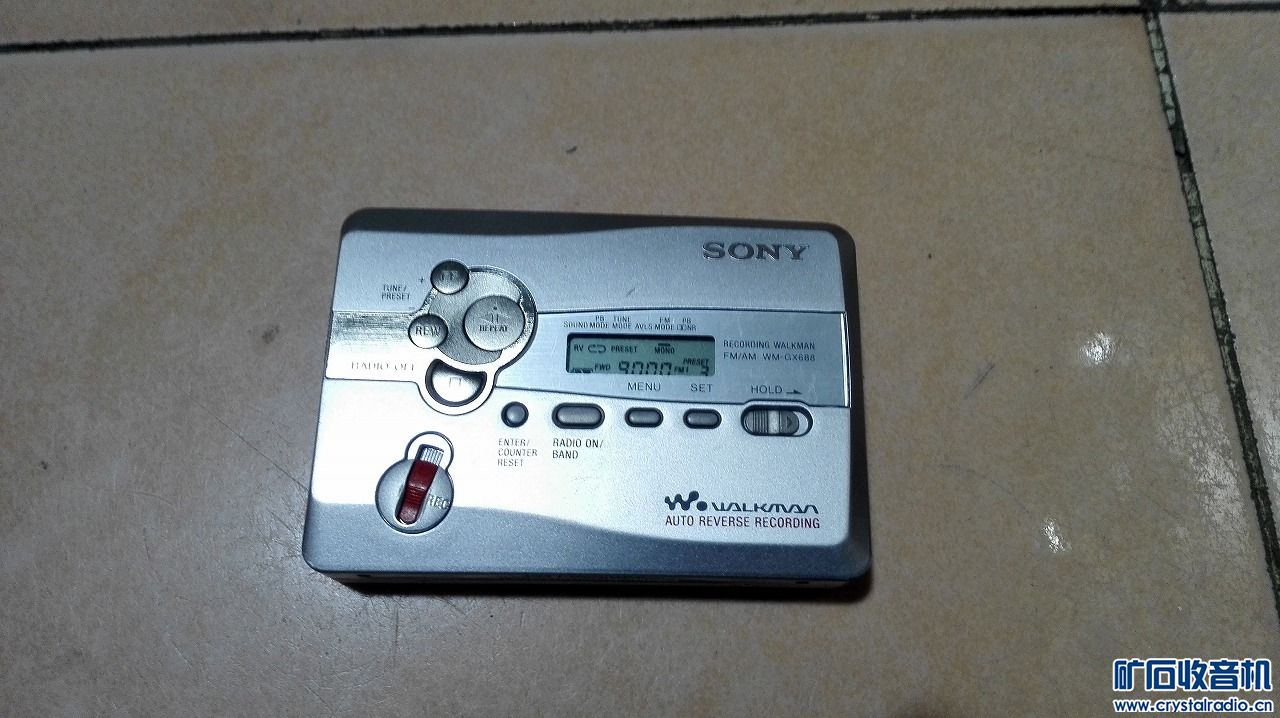 优利德ut56。俄罗斯万用表,蓝牙鼠标,索尼cd机