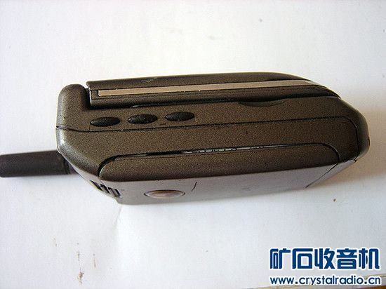 摩托罗拉V998+手机