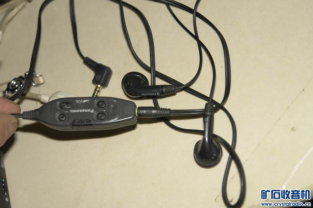 苹果6PLUS配件机 90元 JBL苹果底座音响 130