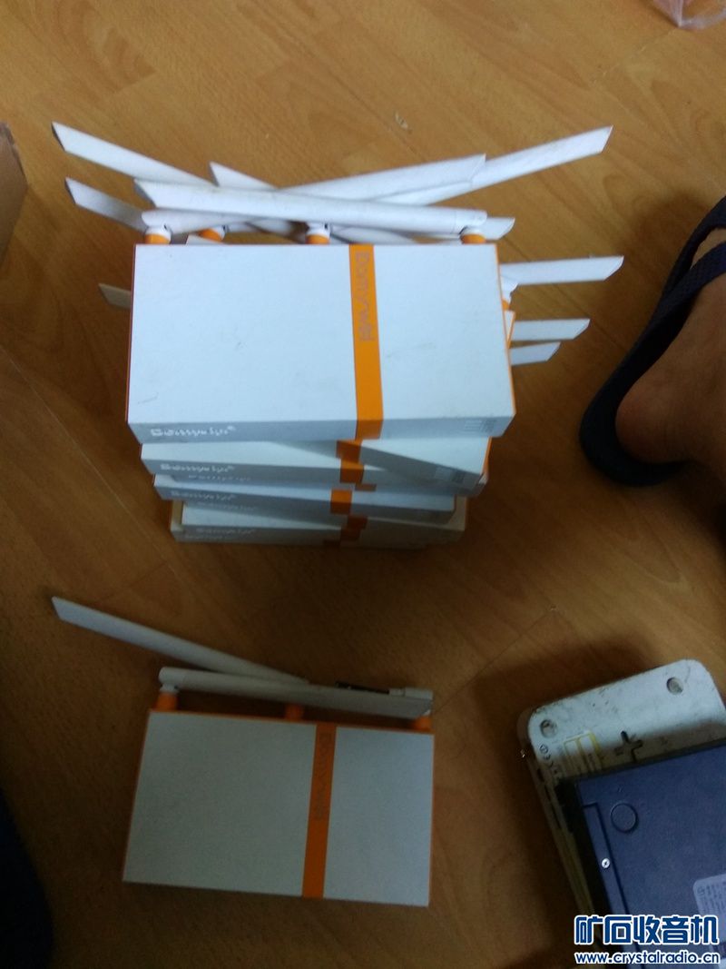 出几个大麦USB 双频路由 广告双屏显示屏 可看