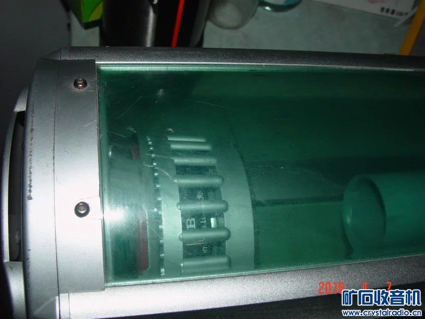 出一套纯功放和前级和一个汽车低音炮高清图片