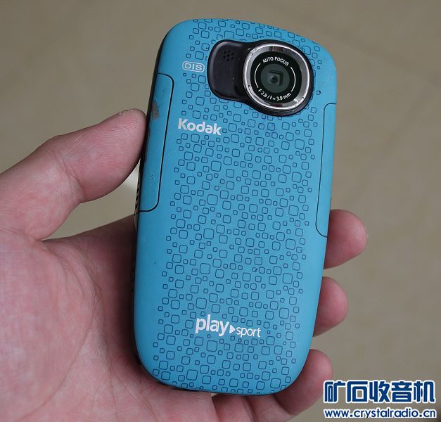 数码摄像机:索尼DCR-PC110E(Mini DV磁带);柯