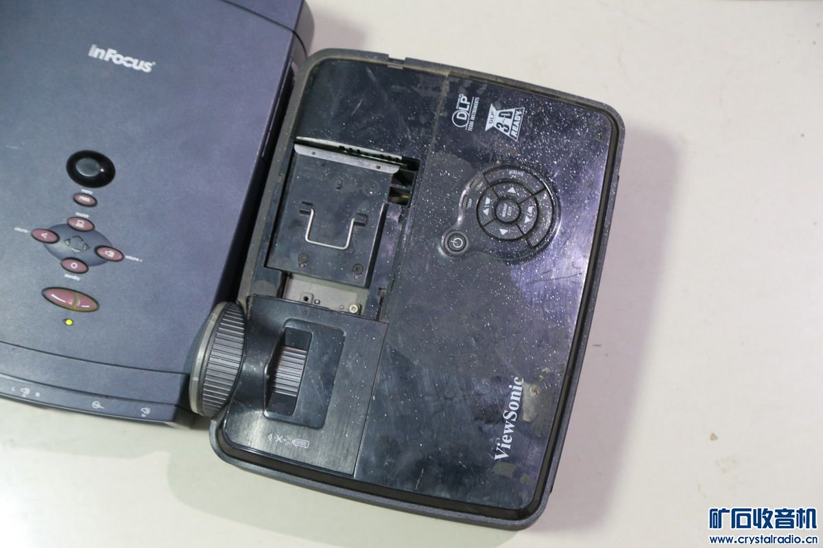 韩国世林变焦摄像头三个100 SONY CD MD单