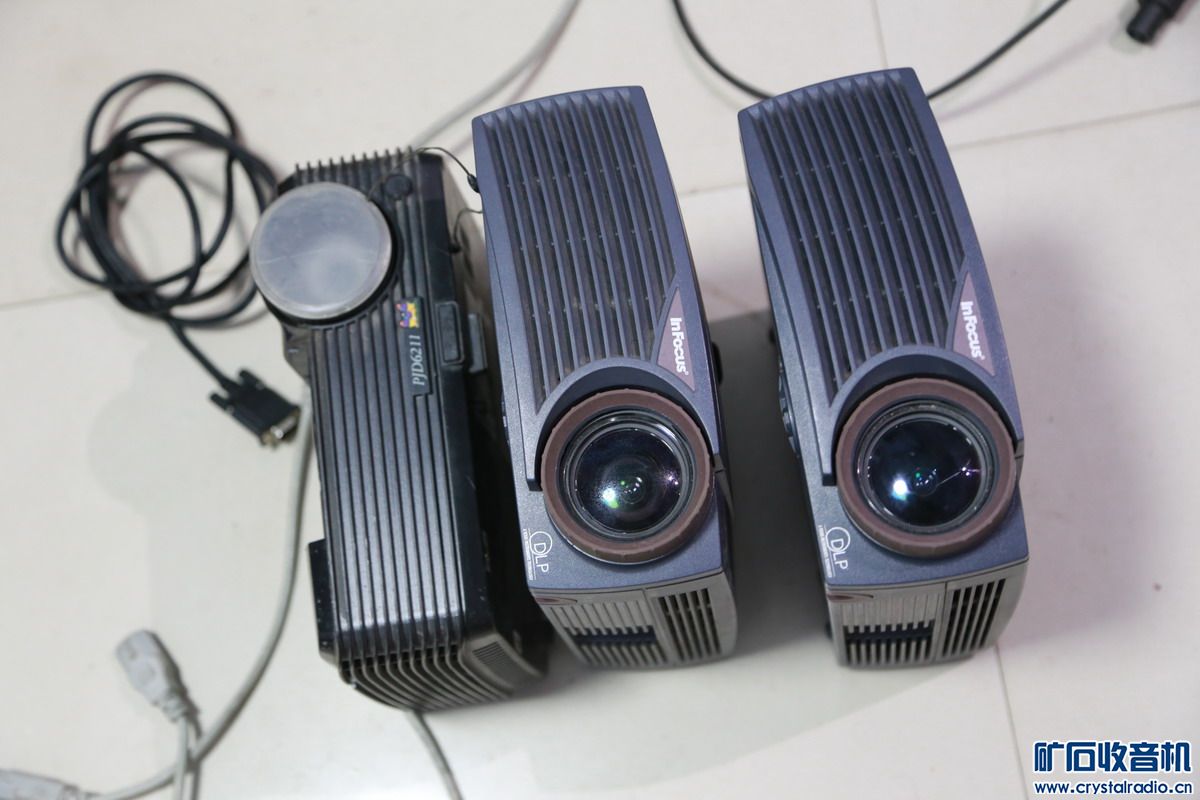 韩国世林变焦摄像头三个100 SONY CD MD单