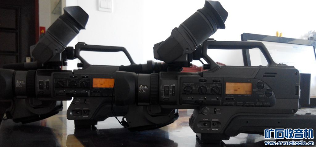 降价!3280元包邮出两台电视台来的索尼肩扛专