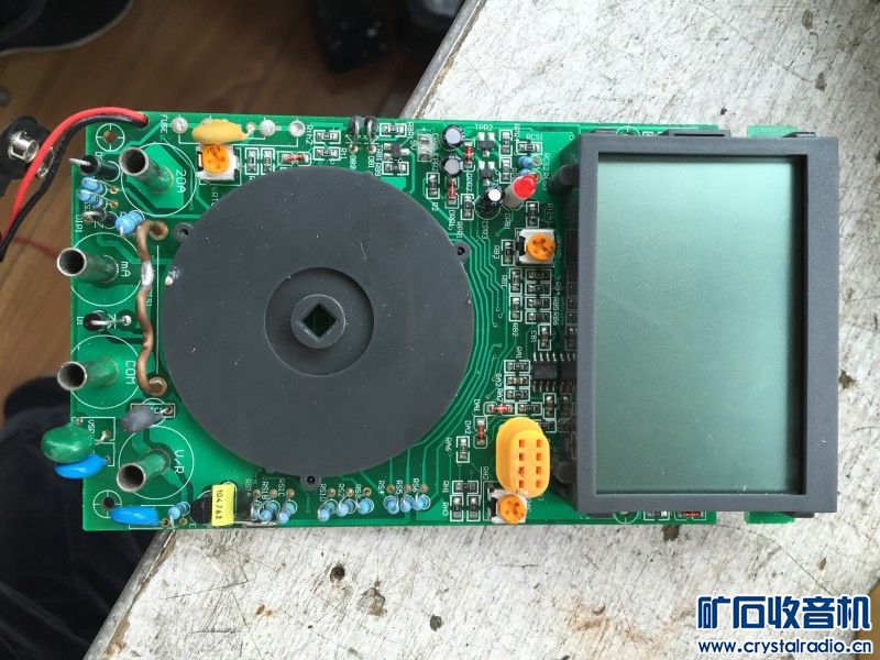 有电机驱动的螺杆一条,胜利指针式钳表,两个胜