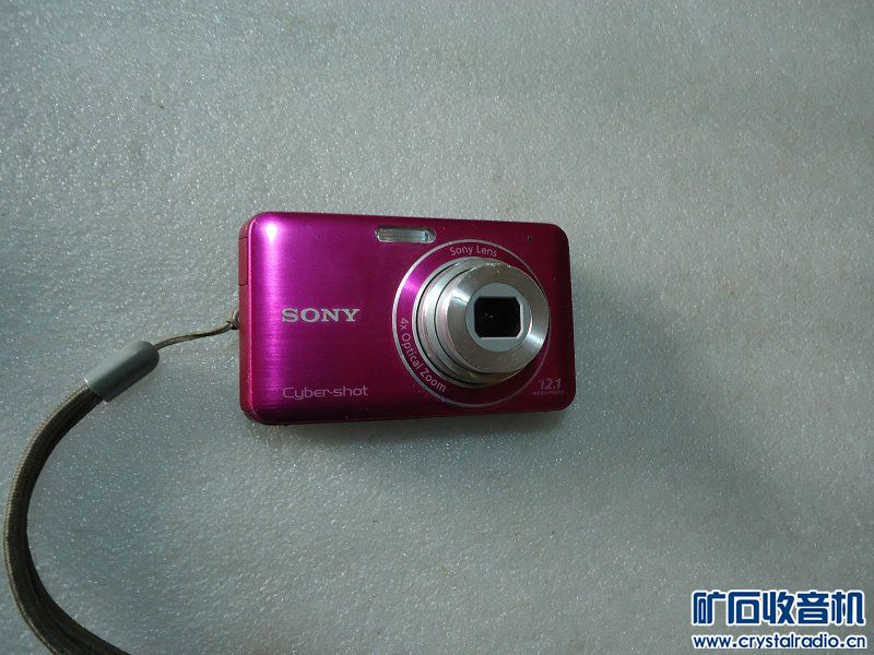 物品,全新镜头、老晶体管收音机、索尼相机、