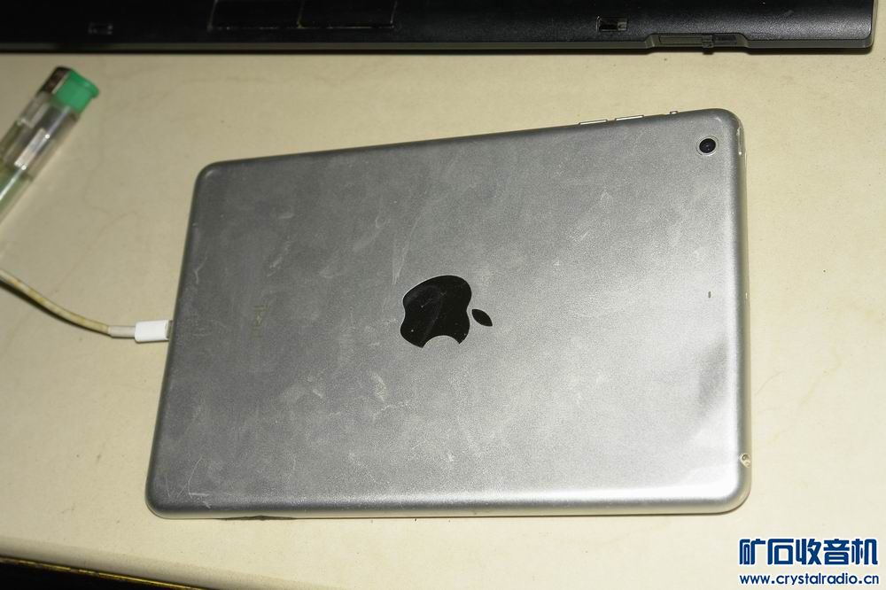 IPAD MINI2 屏幕碎了 可以开机 能连接电脑 26