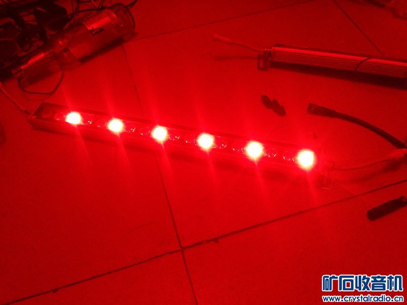 装饰灯坏了怎么换 131224rsubnsyimi9bssmw.jpg