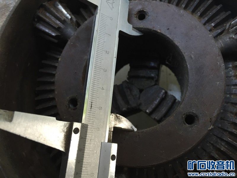 卡盘一只,一套修汽车检测气密性的工具 全部已经售罄高清图片