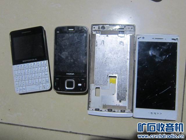 机,记录仪,手机,迷你小路由,剃须刀,联想平板,照