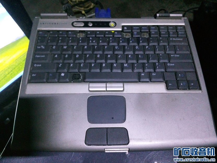 DELL D600笔记本下半身,带9针串口和25针并