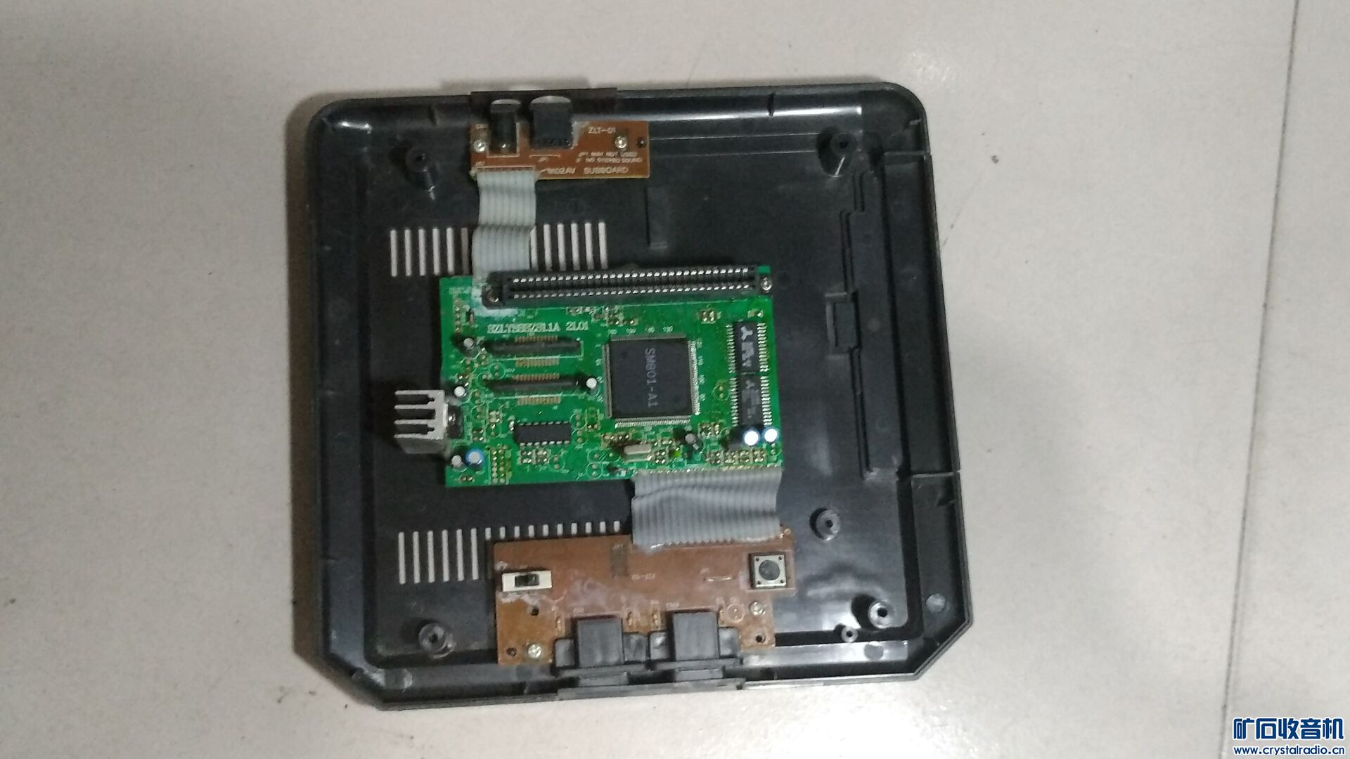 md游戏机,不是大板 - 〓器材友情交换〓 - 矿石