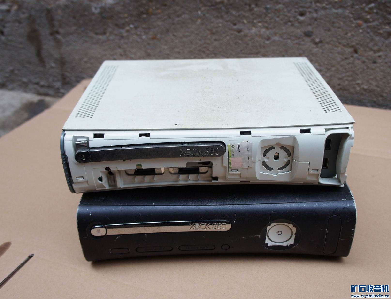xbox360单65游戏机两台打包,索尼6G MP3,亚马