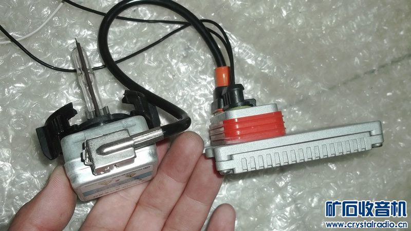 汽车拆解厂出来的汽车疝气灯,打包120米包德邦