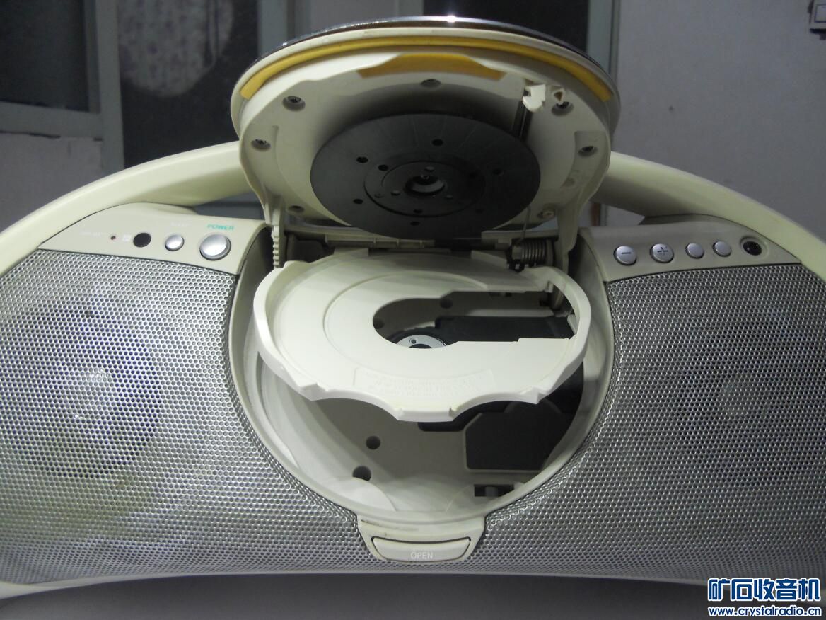 少见的索尼CD FM一体机,造型音质都好,228德